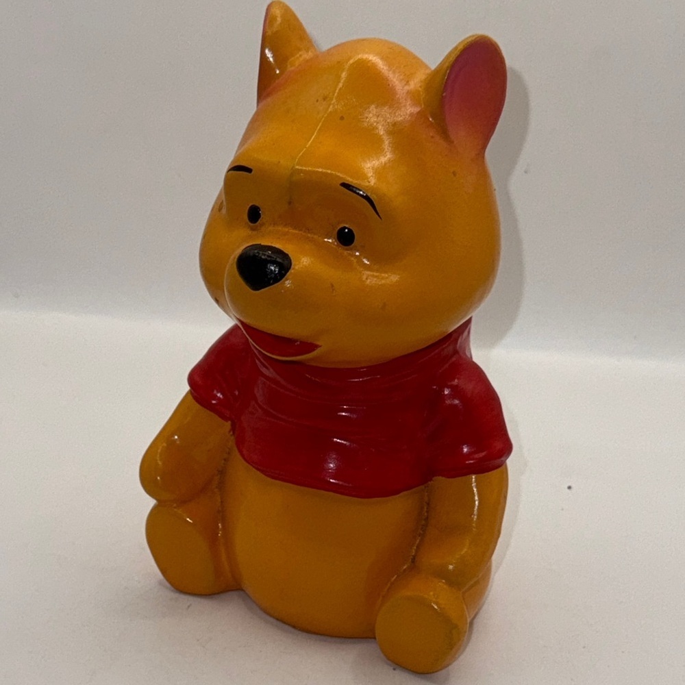 Vintage Walt Disney  Japan  ceramic/chalkware piggy bank Winnie the Pooh - Picture 2 of 7